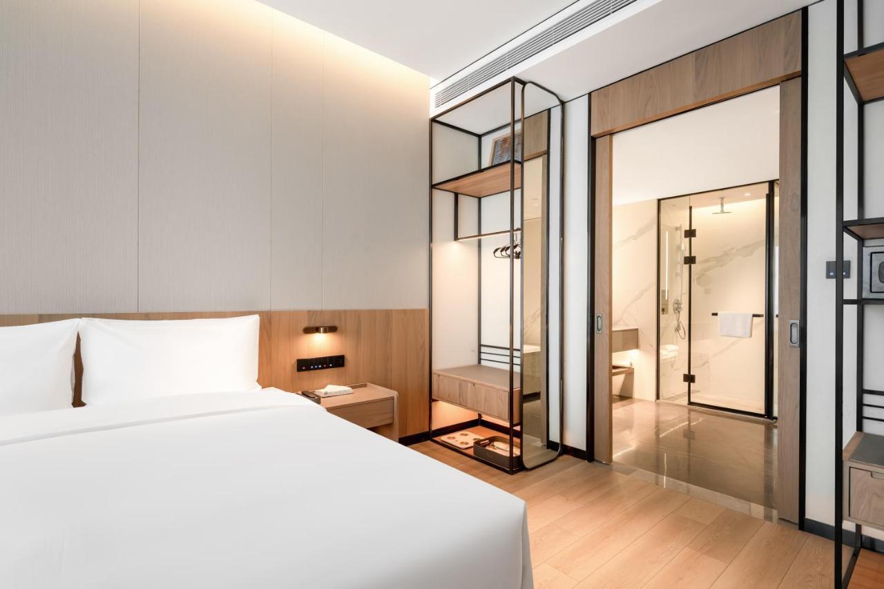 The Coli Hotel Jinan Exterior photo