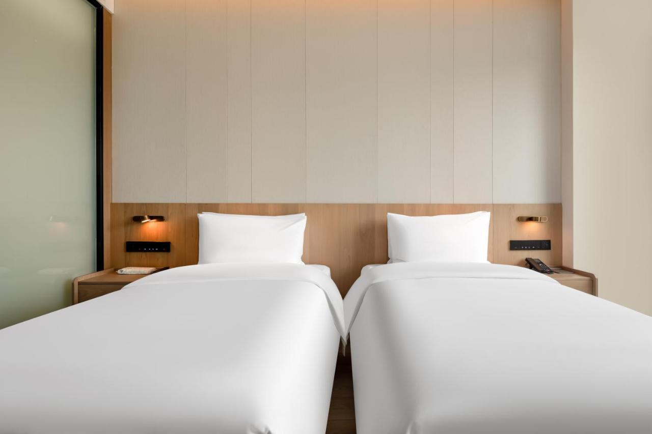 The Coli Hotel Jinan Exterior photo